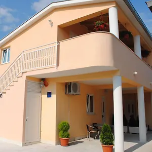 https://apartments-kairos-bili-9.splithotels.org