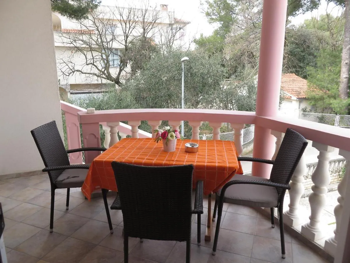 Gardenia Apartments Pakostane