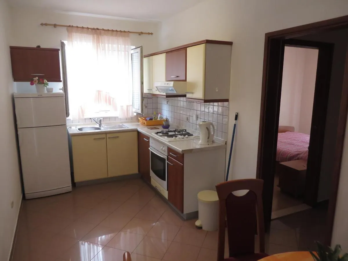 Gardenia Apartments Pakostane