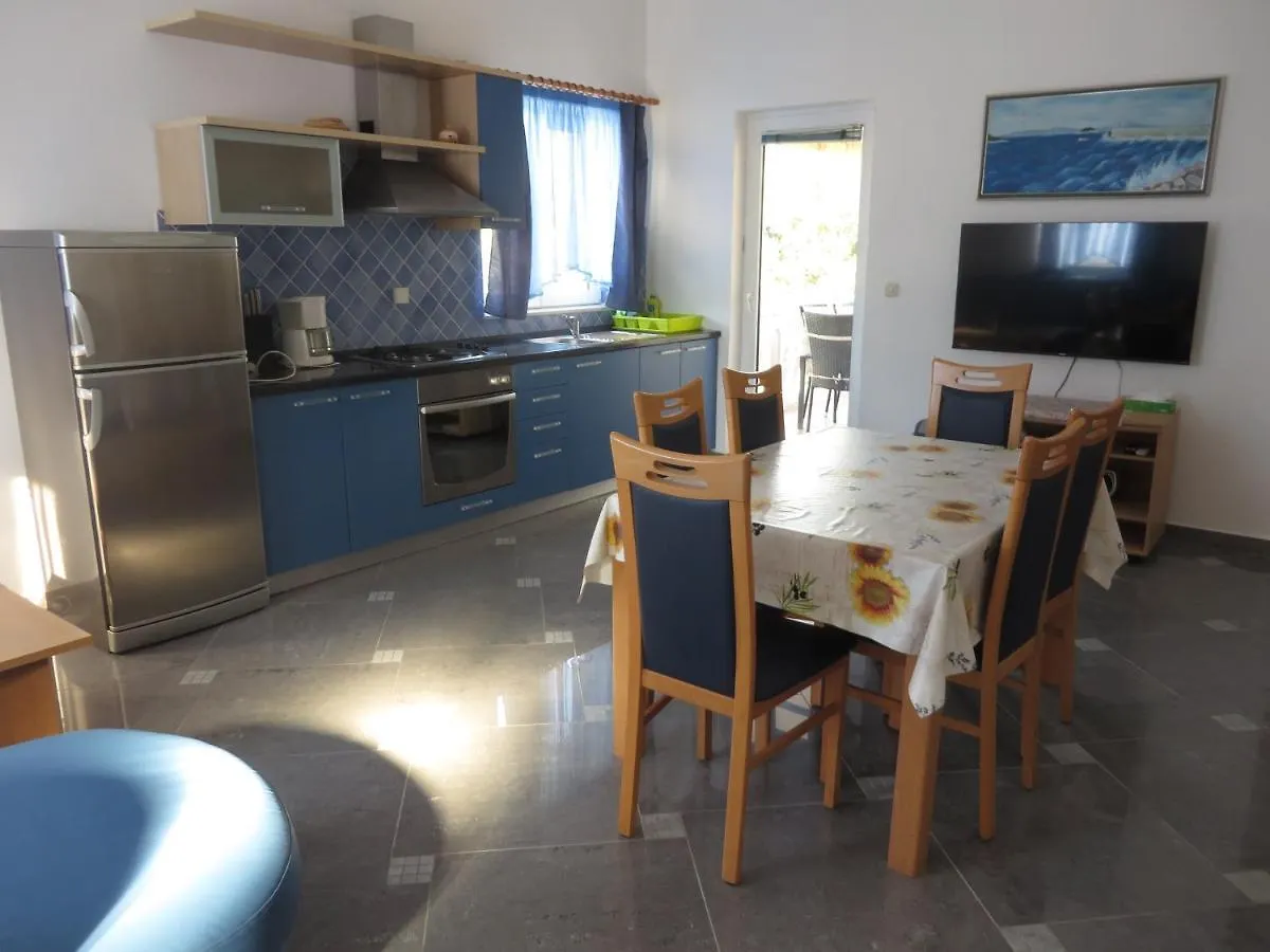 Gardenia Apartments Pakostane