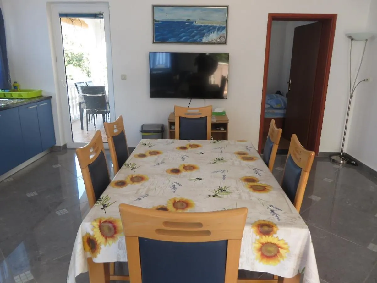 Gardenia Apartments Pakostane Croatia
