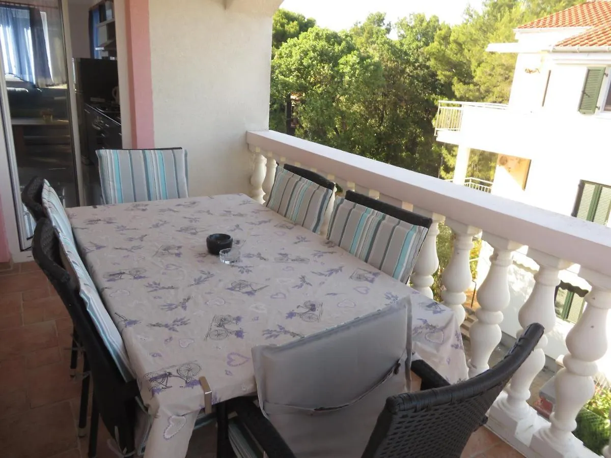 Gardenia Apartments Pakostane Croatia