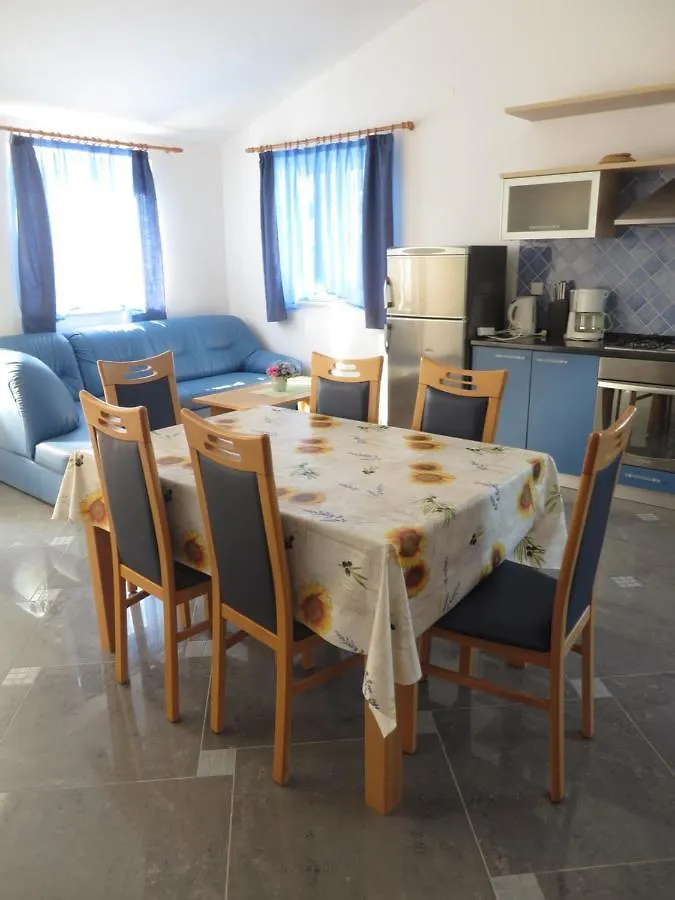 Gardenia Apartments Pakostane