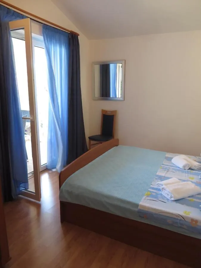 Gardenia Apartments Pakostane Croatia