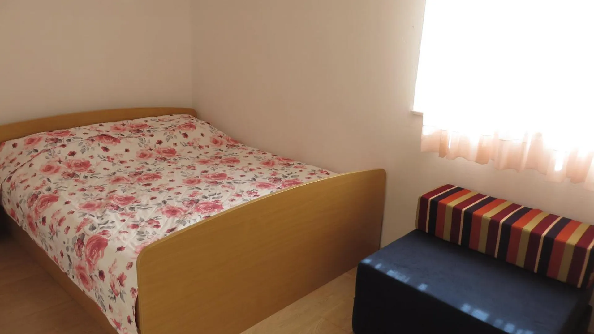 Gardenia Apartments Pakostane Croatia