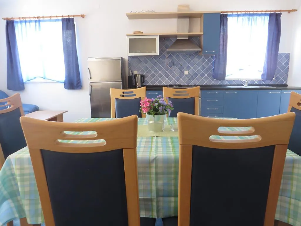 Gardenia Apartments Pakostane