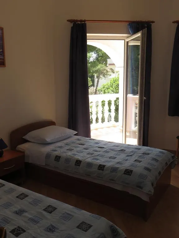 Gardenia Apartments Pakostane Croatia