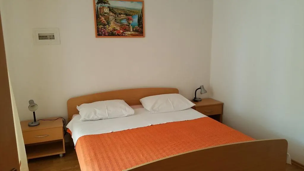 Gardenia Apartments Pakostane Croatia