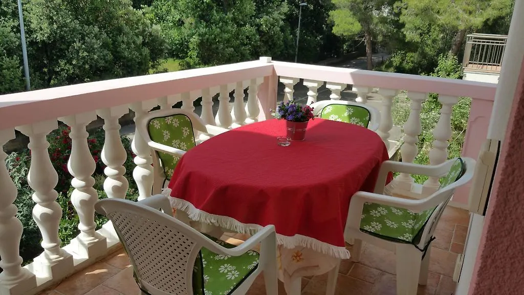 Gardenia Apartments Pakostane