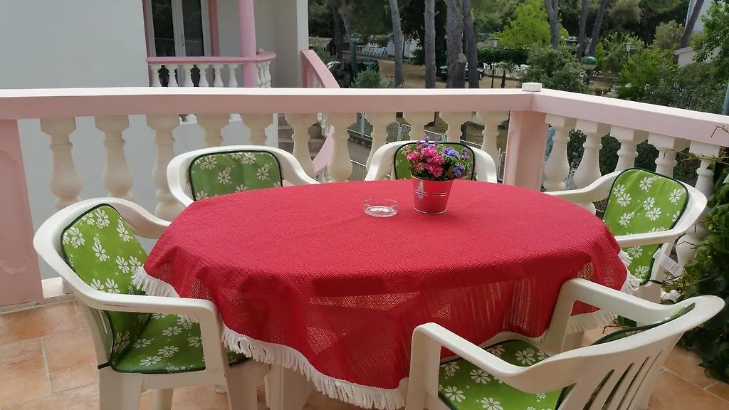 Gardenia Apartments Pakostane